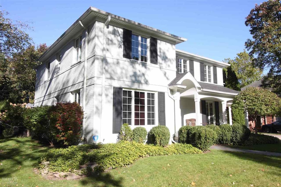 70 Merriweather Rd, Grosse Pointe Farms, MI 48236 - photo 1