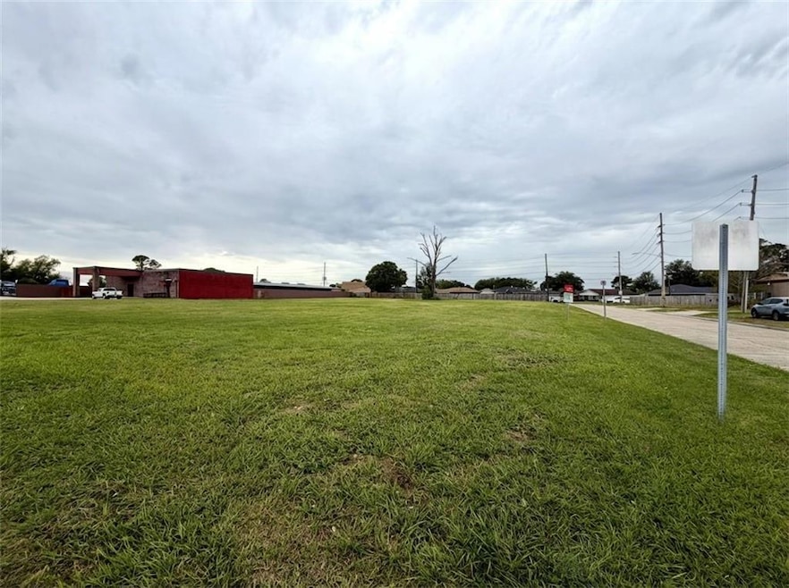 3100 Barataria Blvd, Marrero, LA 70072 - photo 1
