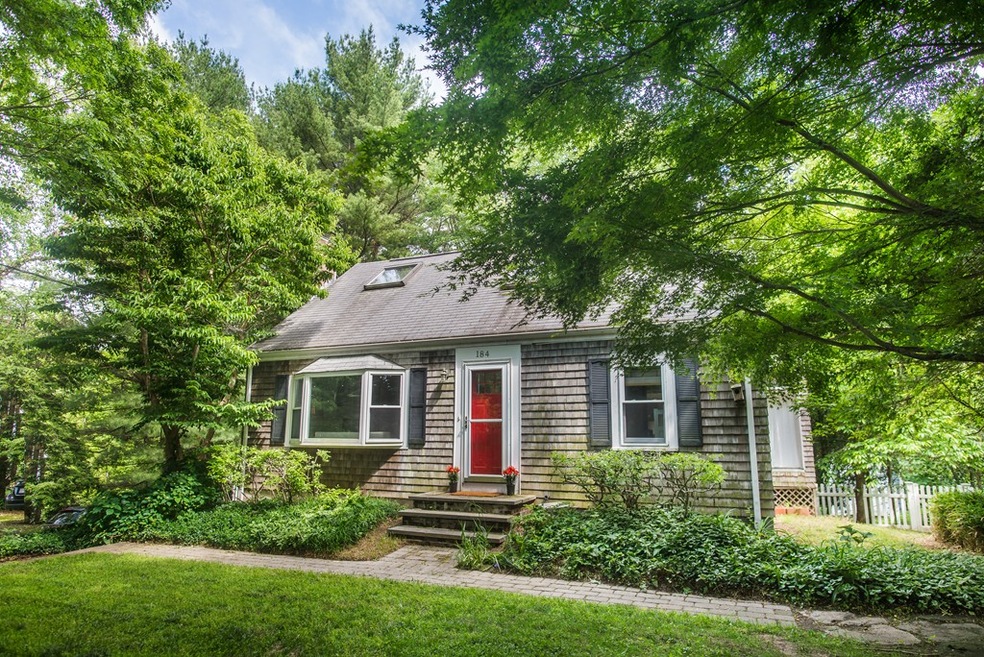 184 Hartford St, Westwood, MA 02090 - photo 1