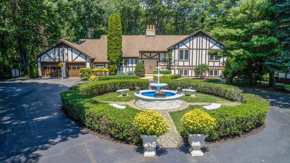 9 Old Neck Rd, Scarborough, ME 04074 - photo 1