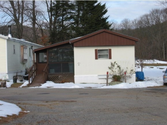 91 Glen St, Brattleboro, VT 05301 - photo 1