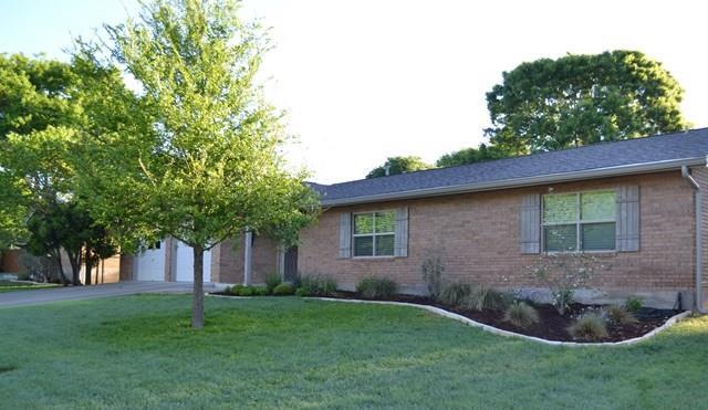 1017 Avenue C, Fredericksburg, TX 78624 - photo 1