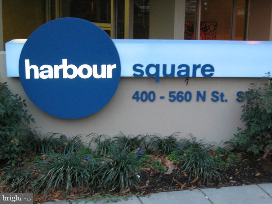 Harbour Square unit N-323, Washington, DC 20024 - photo 1