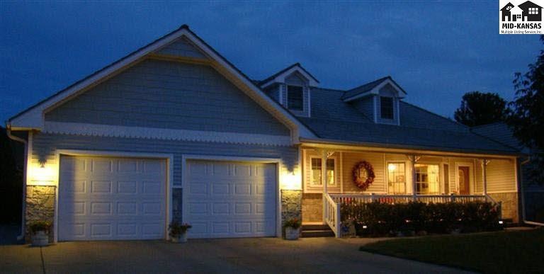 1209 Wildmeadow Rd, Mc Pherson, KS 67460 - photo 1