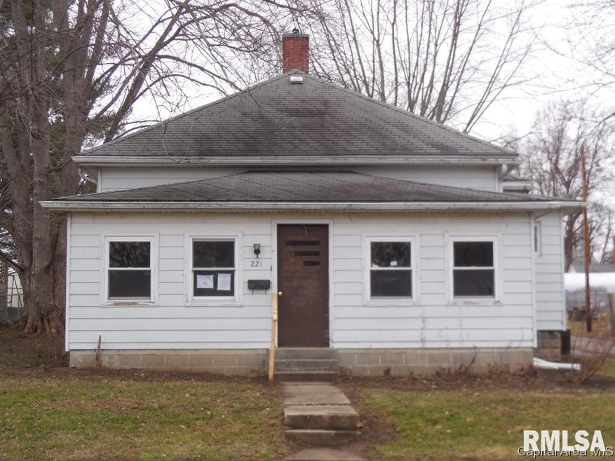 221 S Morgan St, Virginia, IL 62691 - photo 1