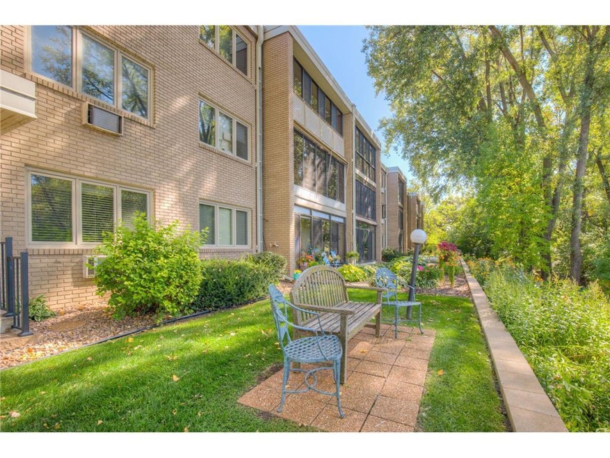 Gorgeous Brookside Condominiums grounds with profe