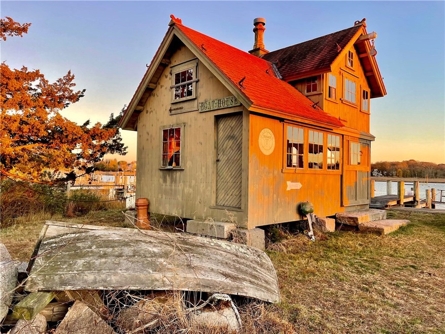 The Boathouse!