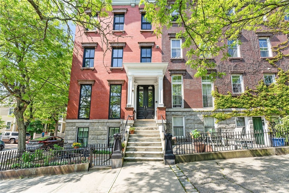 96 Bowen St unit 3, Providence, RI 02906 - photo 1