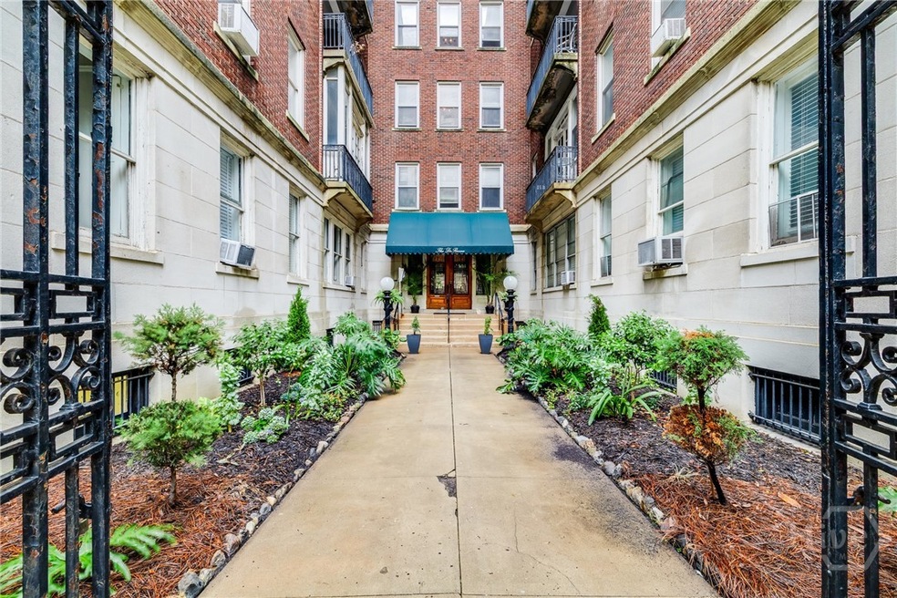 DeRenne Plaza Condominiums unit 44, Savannah, GA 31401 - photo 1