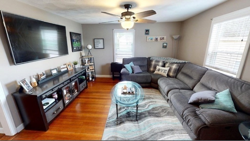 211 Burrill St unit 2, Swampscott, MA 01907 - photo 1