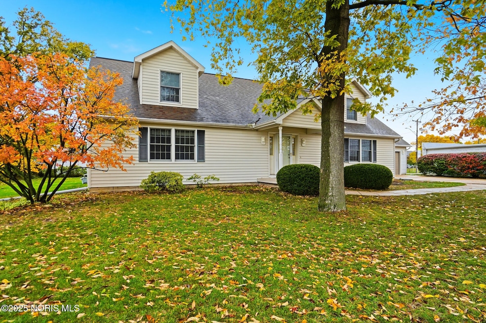 5053 Bennett Rd, Toledo, OH 43612 - photo 1