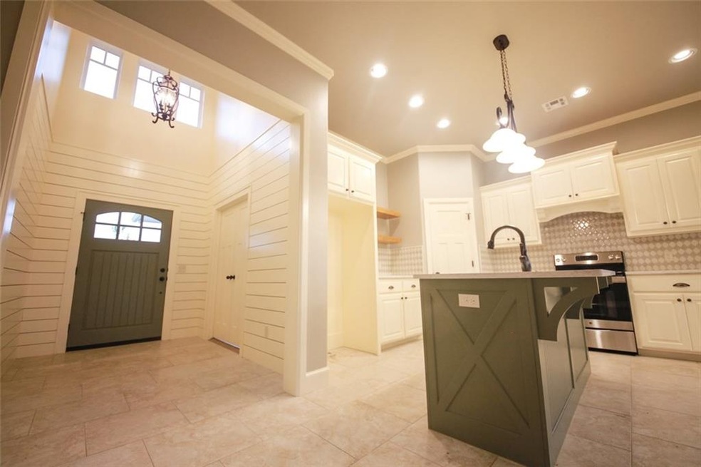 905 NE 20th Place, Moore, OK 73160 - photo 1