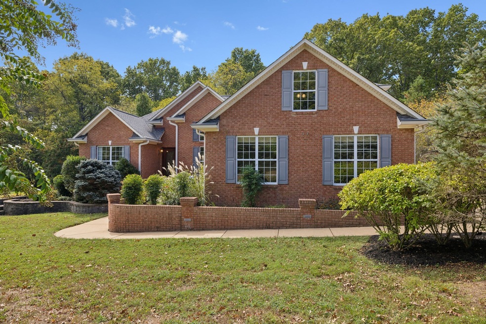 1304 Morlinty Ct, Columbia, TN 38401 - photo 1