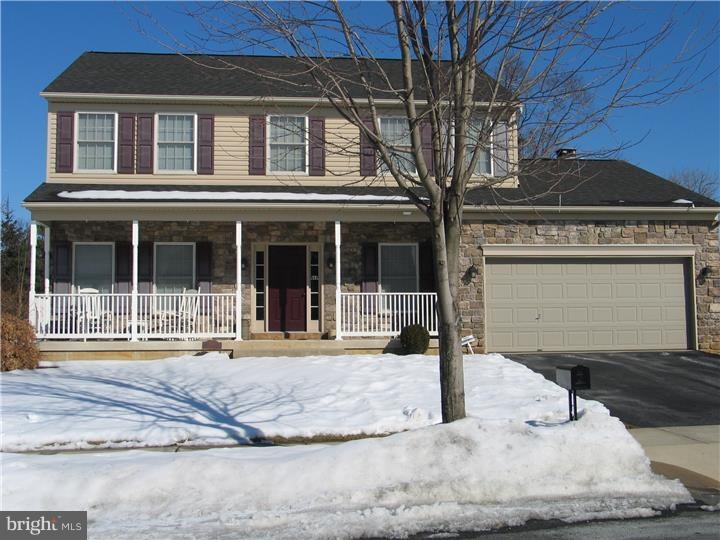643 Ryan Dr, Allentown, PA 18103 - photo 1