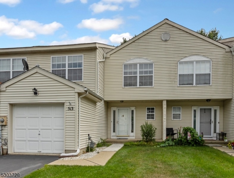 513 W Valley View Ave, Hackettstown, NJ 07840 - photo 1