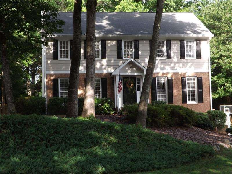 Fabulous totally updated home with-in walking dist