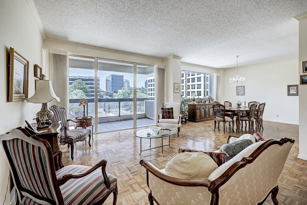 2 bedroom/ 2 bath condo on 4th floor at Park Squar
