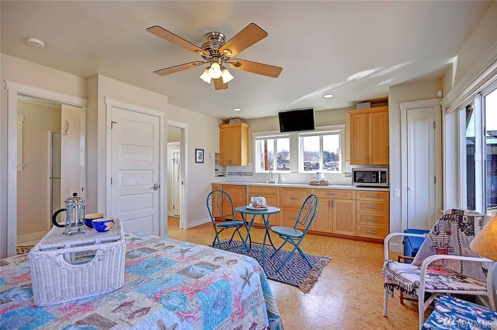 19126 Soundview Dr NW, Stanwood, WA 98292 - photo 1