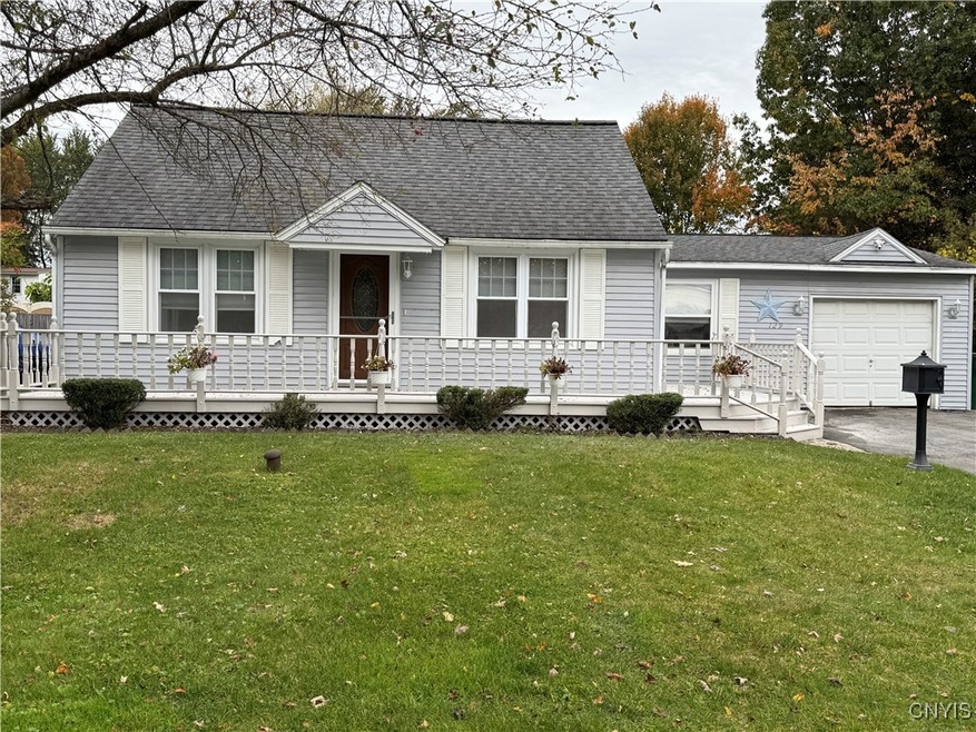 129 Grove St, North Syracuse, NY 13212 - photo 1