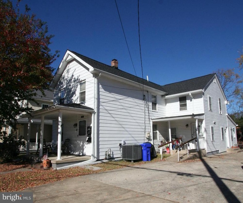 929 Montgomery St unit B, Laurel, MD 20707 - photo 1