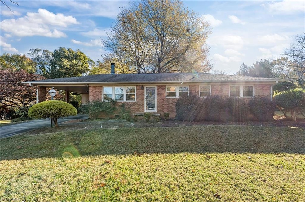 308 Edwards Place, Jamestown, NC 27282 - photo 1