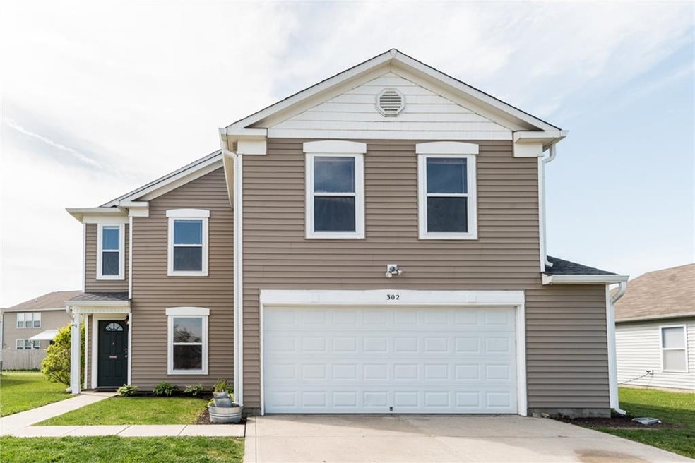 302 Long Bow St, Sheridan, IN 46069 - photo 1