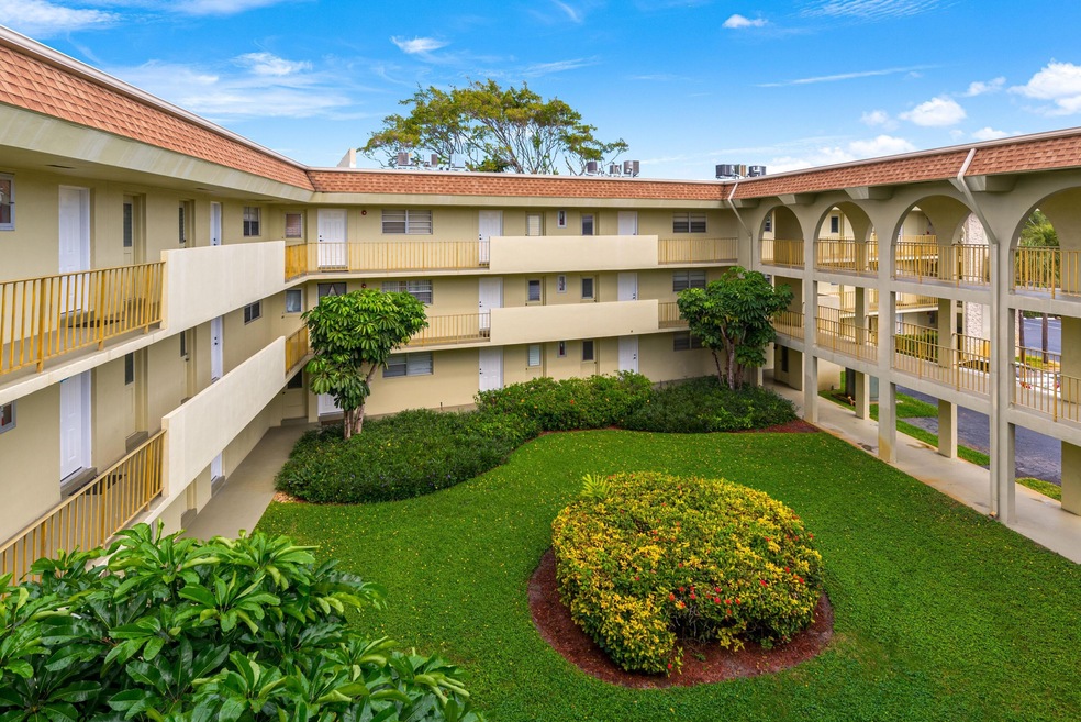 5701 NW 2nd Ave unit 312, Boca Raton, FL 33487 - photo 1
