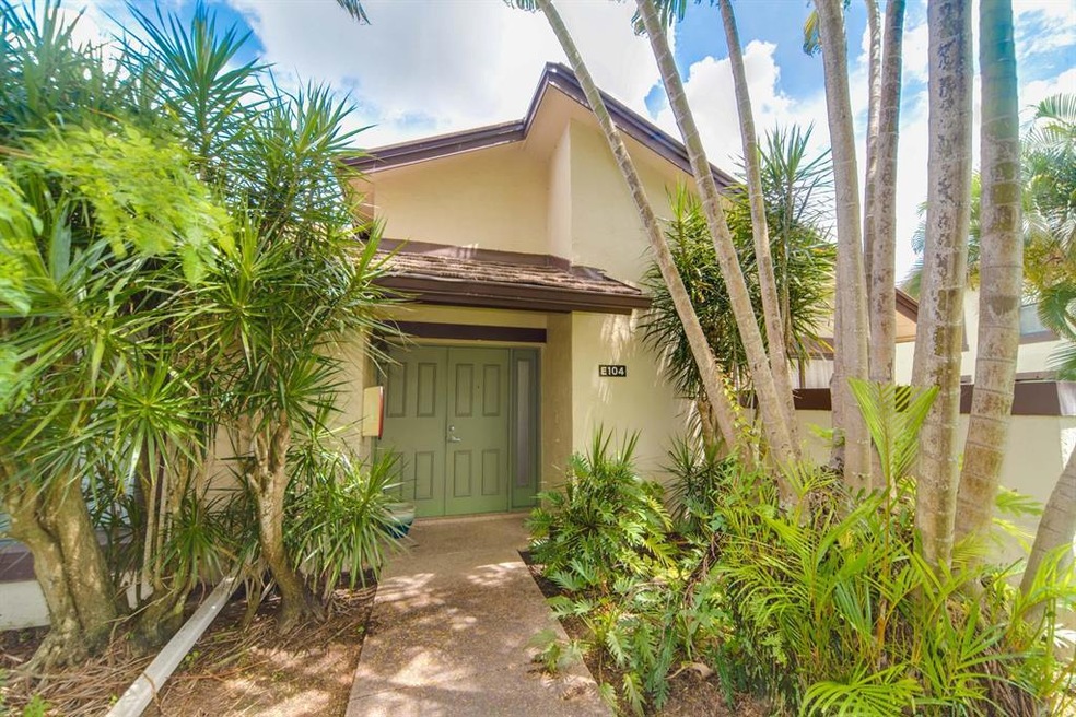 11397 Pond View Dr unit E104, Wellington, FL 33414 - photo 1