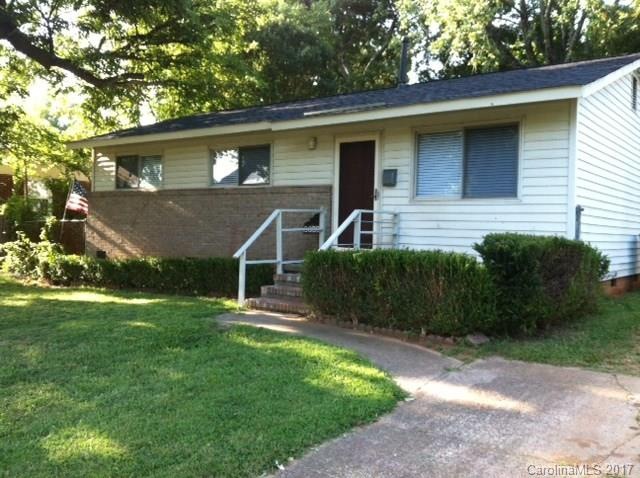 2622 Abelwood Rd, Charlotte, NC 28216 - photo 1