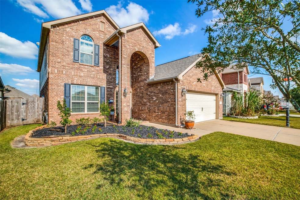 Welcome! Your new home awaits in sought-after Wildwood at Northpointe.