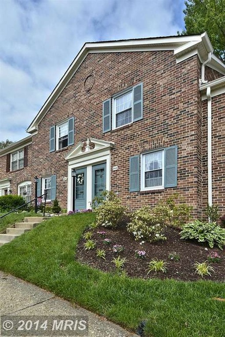 8443 Penshurst Dr unit 604, Springfield, VA 22152 - photo 1