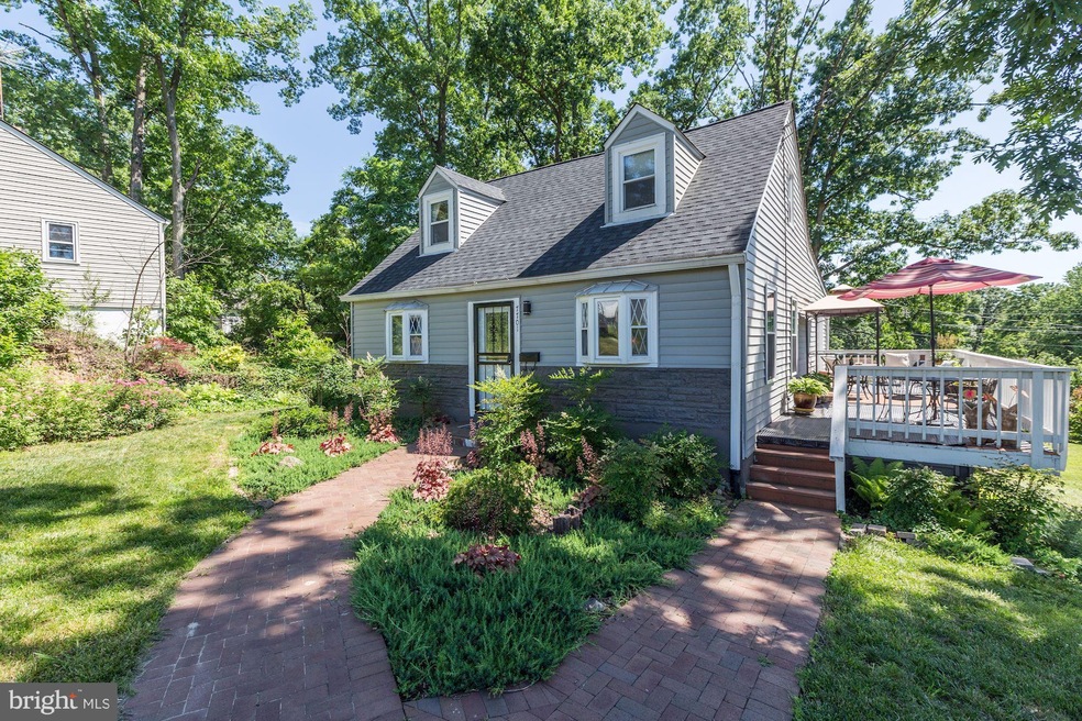 7701 Frederick Rd, Hyattsville, MD 20784 - photo 1