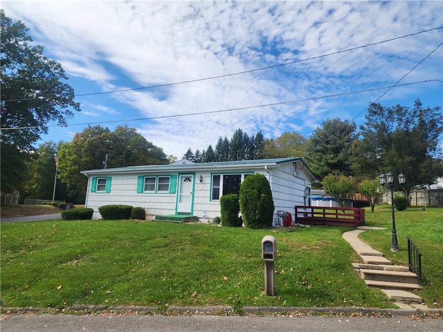 725 E. Hillcrest