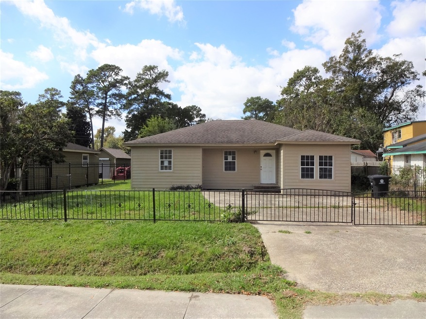 6709 Cathcart Dr, Houston, TX 77091 - photo 1