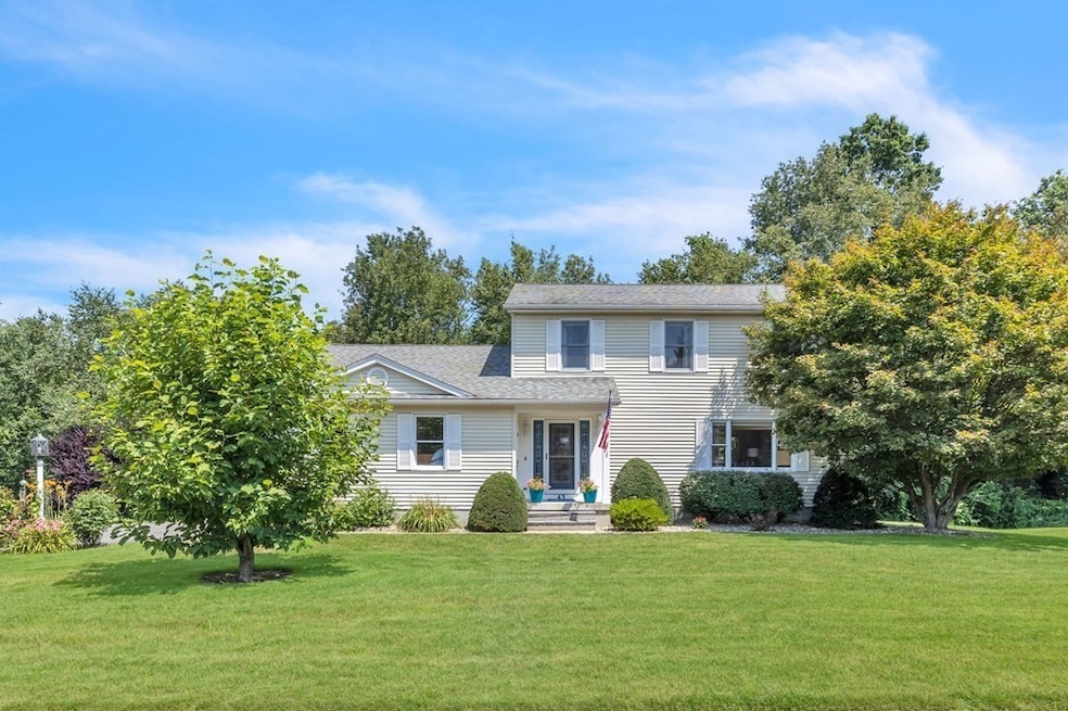 43 Hunters Greene Cir, Agawam, MA 01001 - photo 1