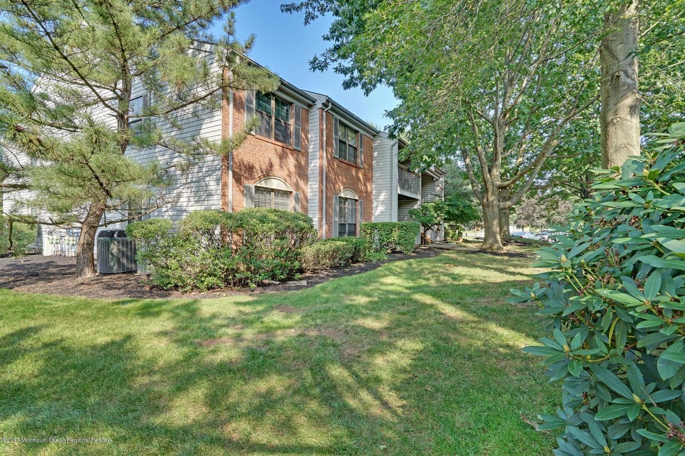 1 Crabapple Ln Franklin Park-large-004-1