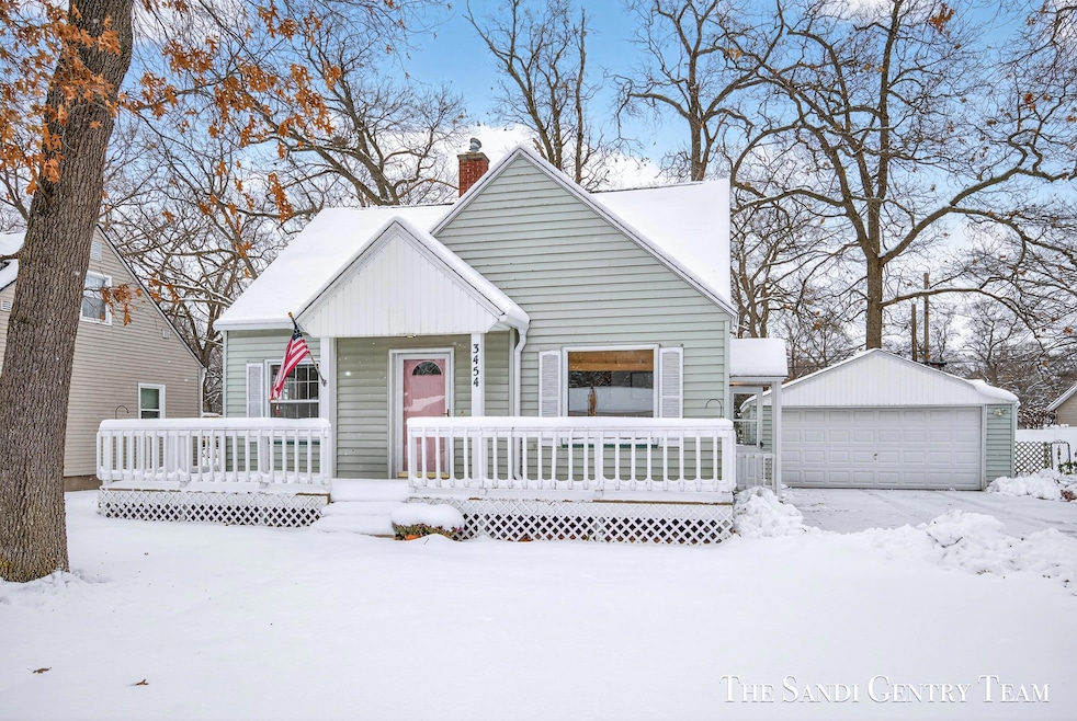 3454 Mccracken St, Norton Shores, MI 49441 - photo 1