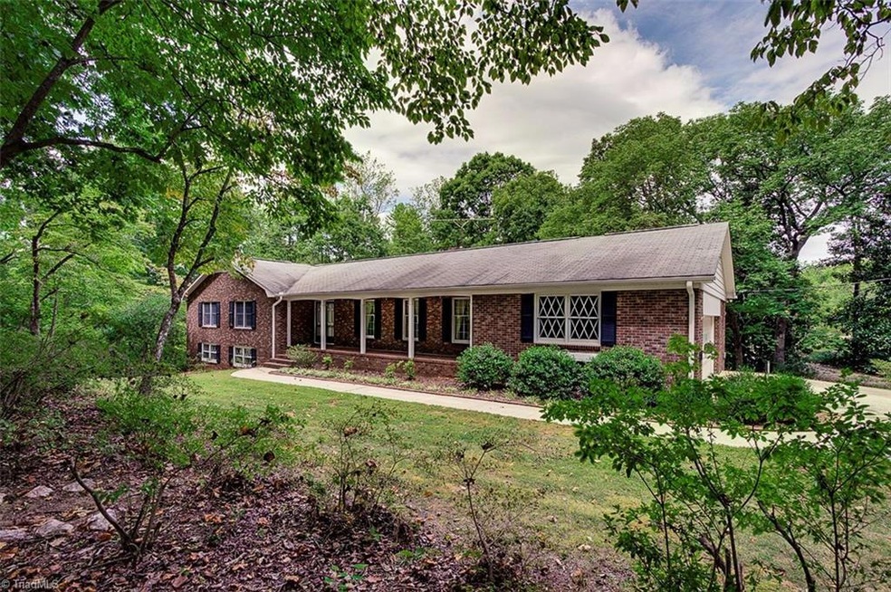 1304 Autumn Wood Ln, Asheboro, NC 27205 - photo 1