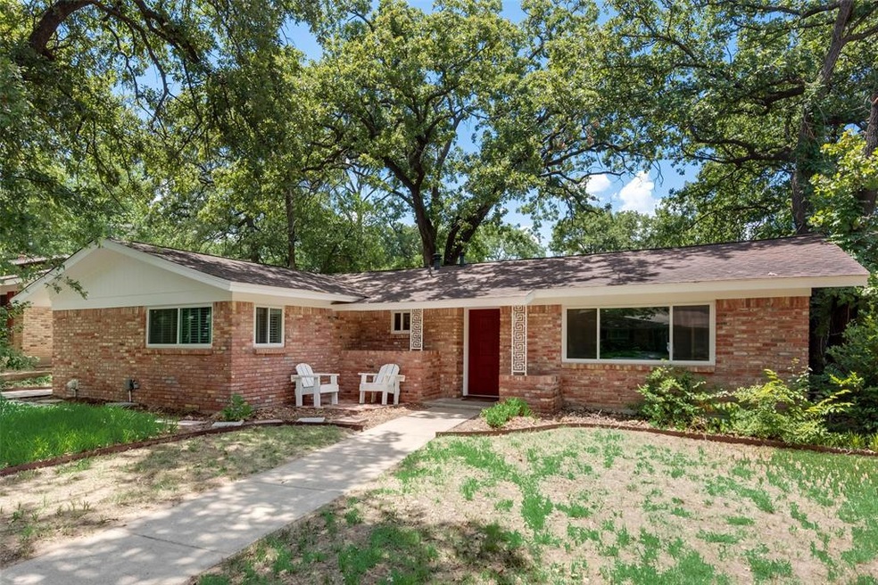 737 W Cheryl Ave, Hurst, TX 76053 - photo 1