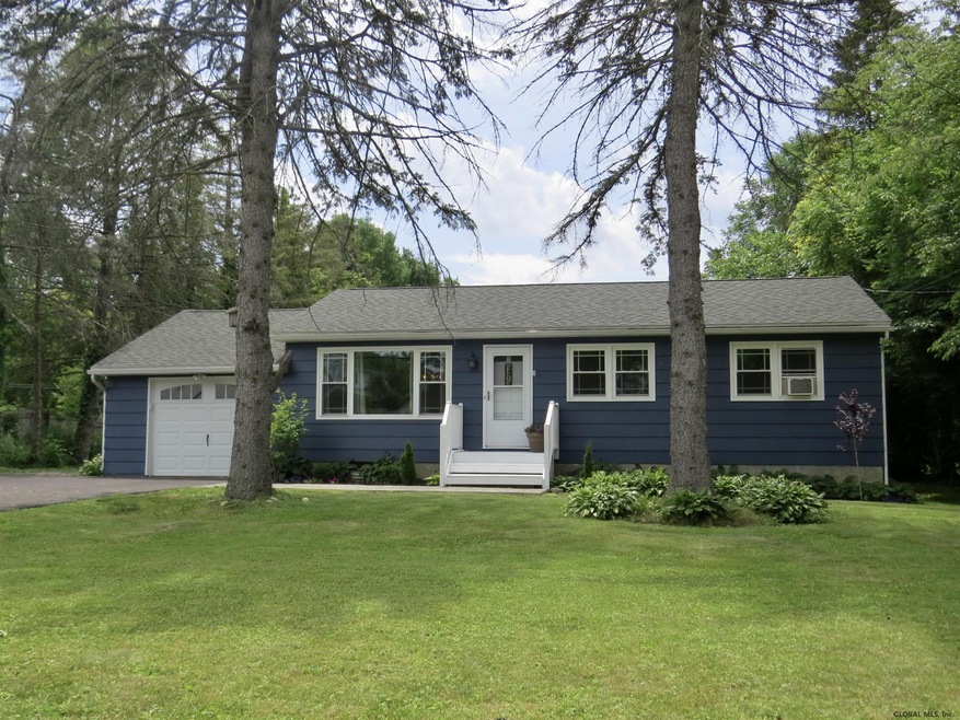 1332 Maple Hill Rd, Castleton On Hudson, NY 12033 - photo 1