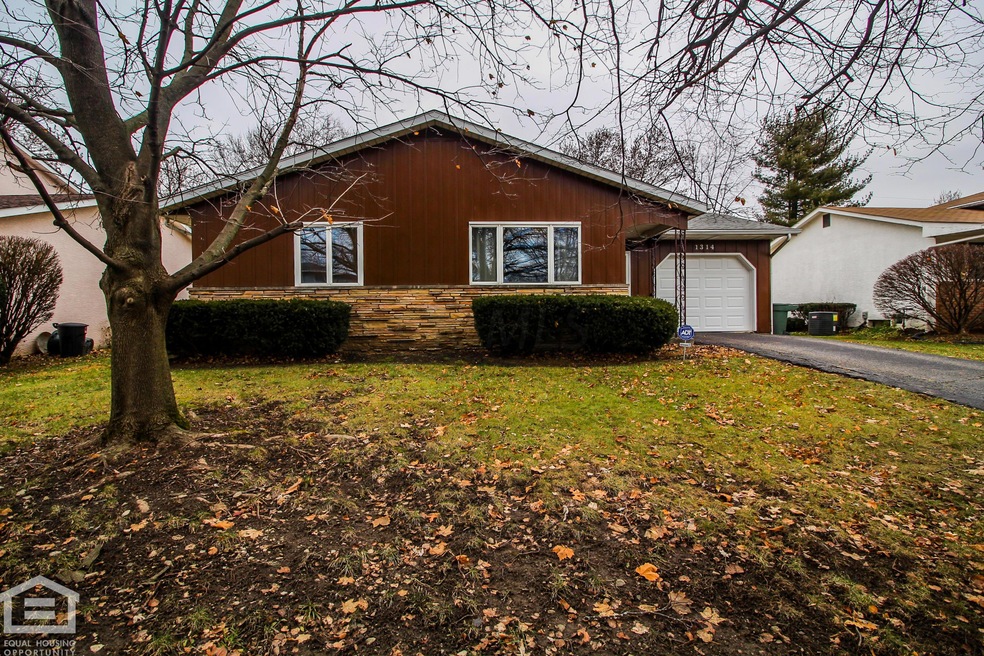 1314 Cranwood Square North`-1