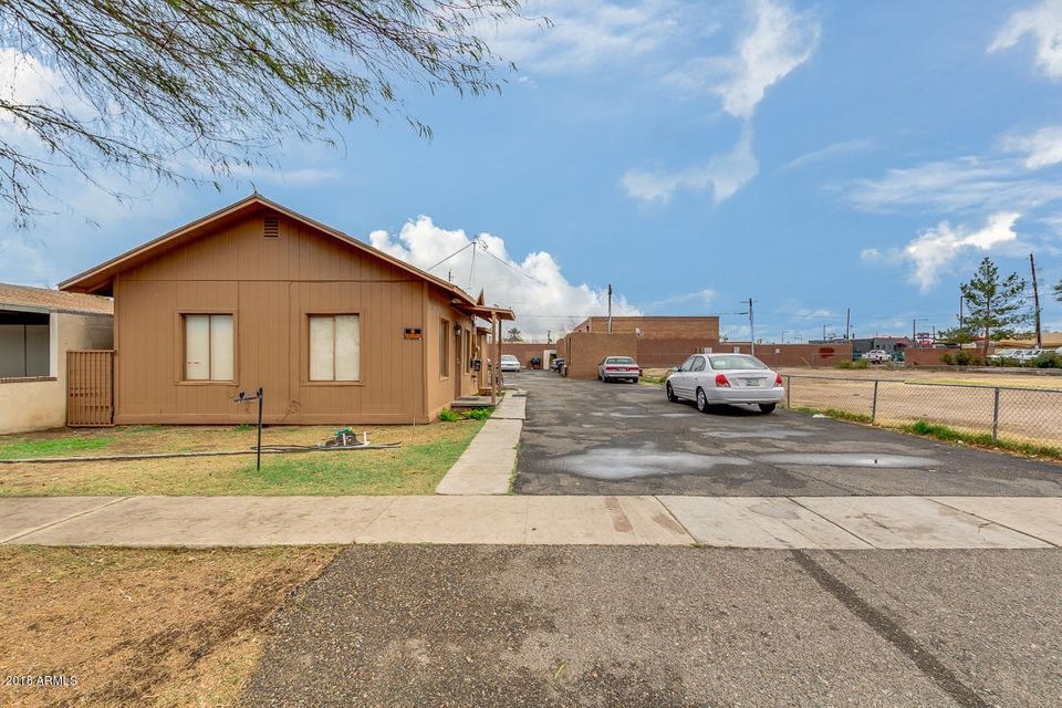 7021 N 55th Dr, Glendale, AZ 85301 - photo 1