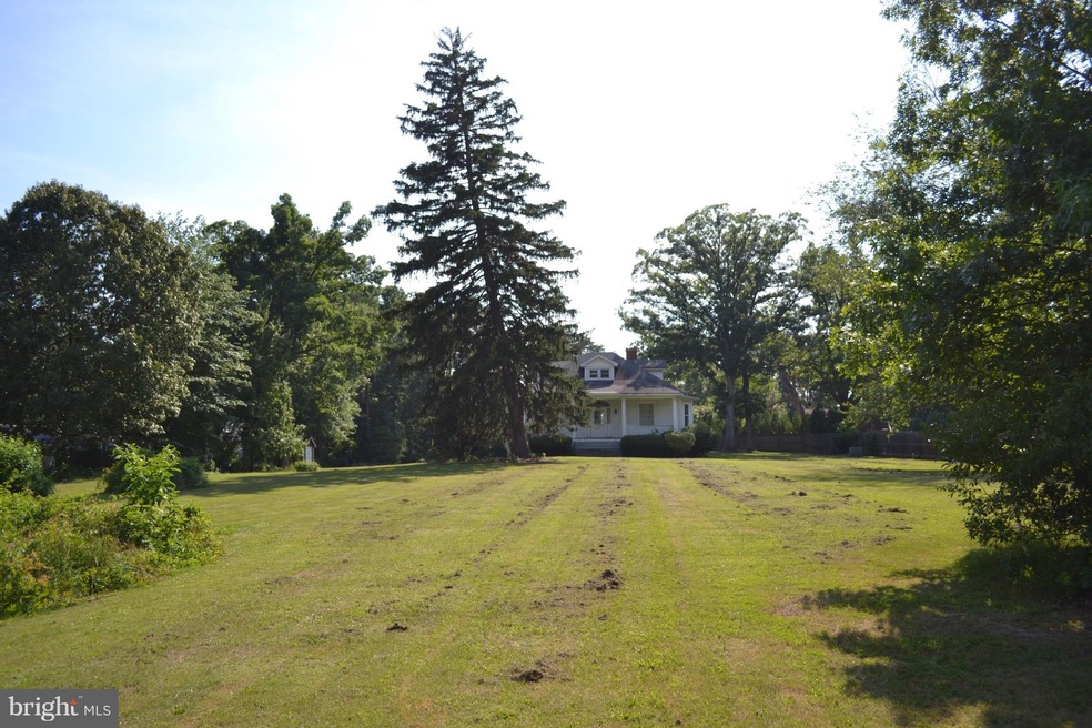 5502 Lanham Station Rd, Lanham, MD 20706 - photo 1