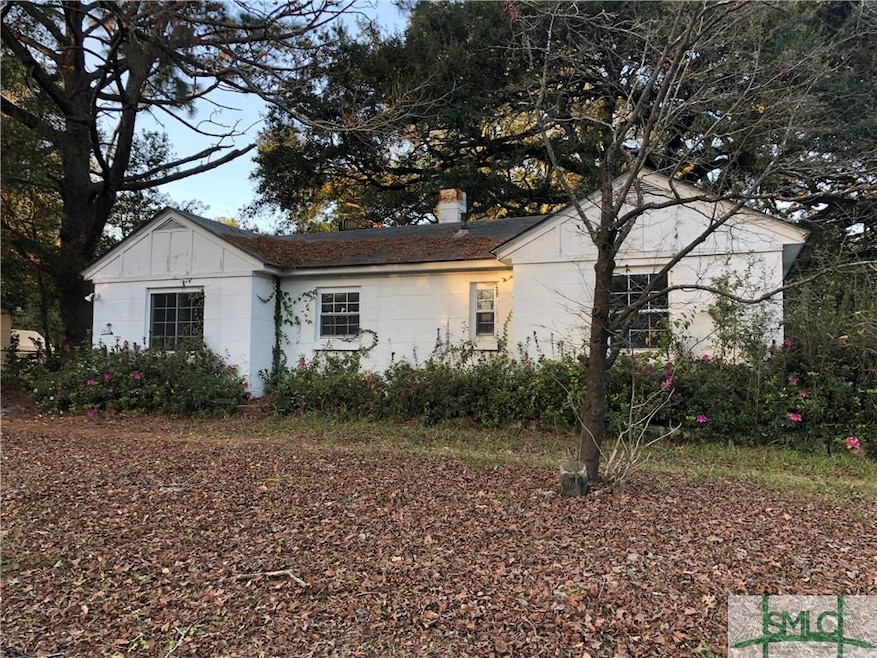 1316 E 52nd St, Savannah, GA 31404 - photo 1
