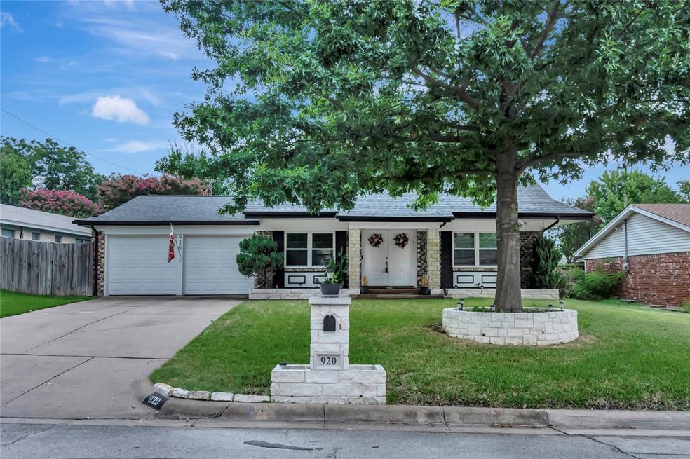 920 Charleston Dr, Bedford, TX 76022 - photo 1