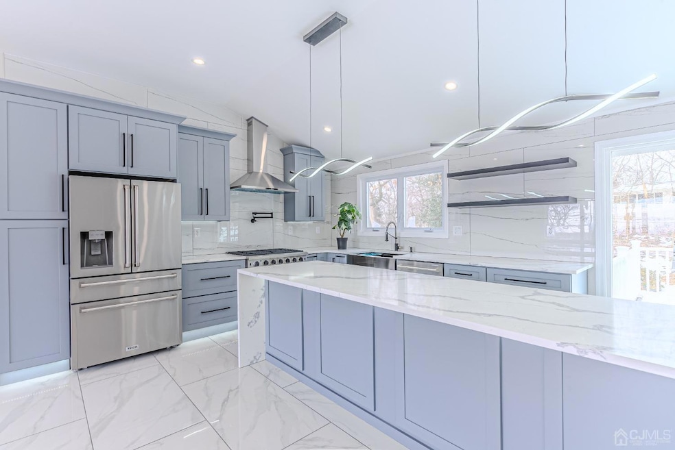 31 Rock Rd W, Green Brook, NJ 08812 - photo 1