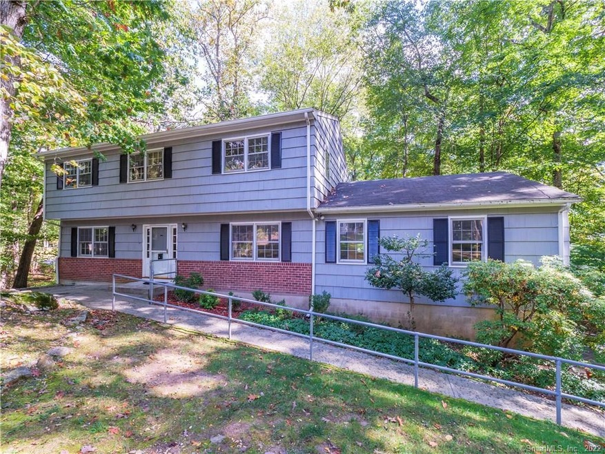 109 Riverbank Dr, Stamford, CT 06903 - photo 1