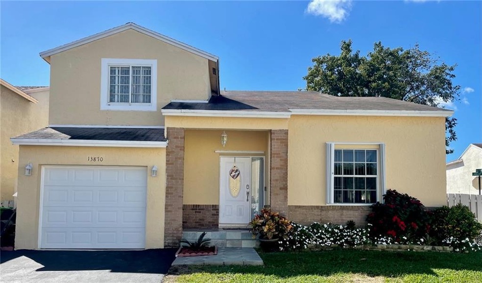 13870 Langley Place, Davie, FL 33325 - photo 1