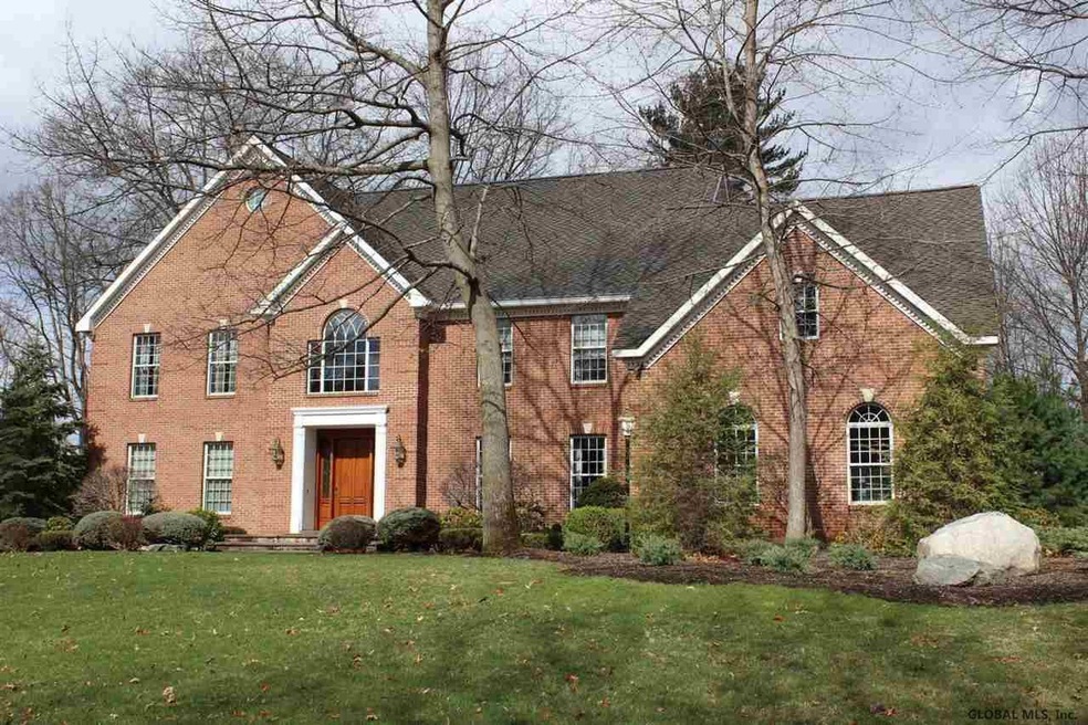 4 Pinecrest Dr, Schenectady, NY 12309 - photo 1