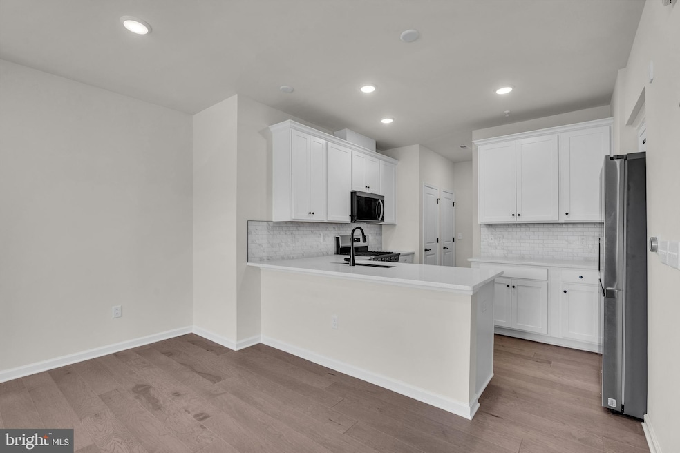 505 Reading Ct, West Windsor Township, NJ 08550 - photo 1